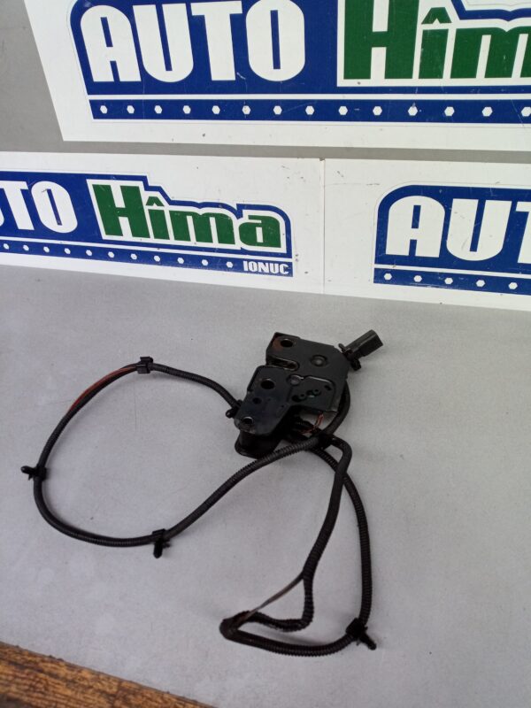 Broasca capota 7H0823509A Volkswagen T5  2003-2015