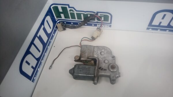 Motoras trapa 749686715 Nissan Terrano 2  1993-2006