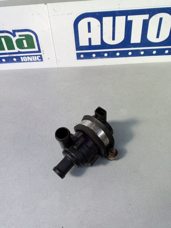 Pompa recirculare apa 7L0965561L Volkswagen Touareg 7L 2002-2010