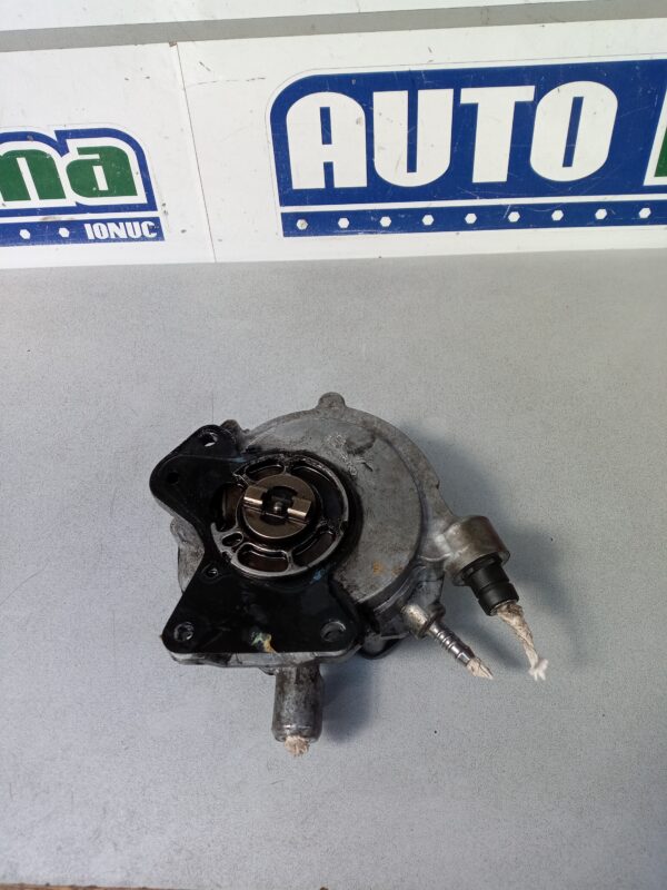 Pompa vacuum 070145209J 2.5 TDI Volkswagen Touareg 7L  2002-2010