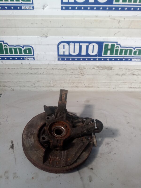 Fuzeta fata dreapta fara cod 2.2HDI PEUGEOT 807  2002-2014 2.2HDI