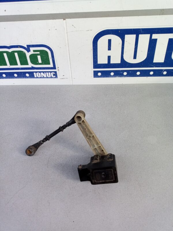 Senzor nivel suspensie spate RQH500051 Land Rover