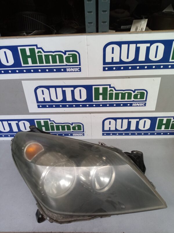 Far dreapta 24451033 Opel Astra H 2004-2014