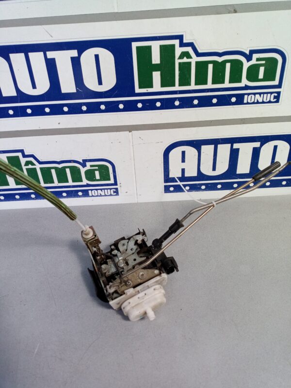 Broasca usa dreapta fata 8L1837016C Audi A3 8L 1996-2006