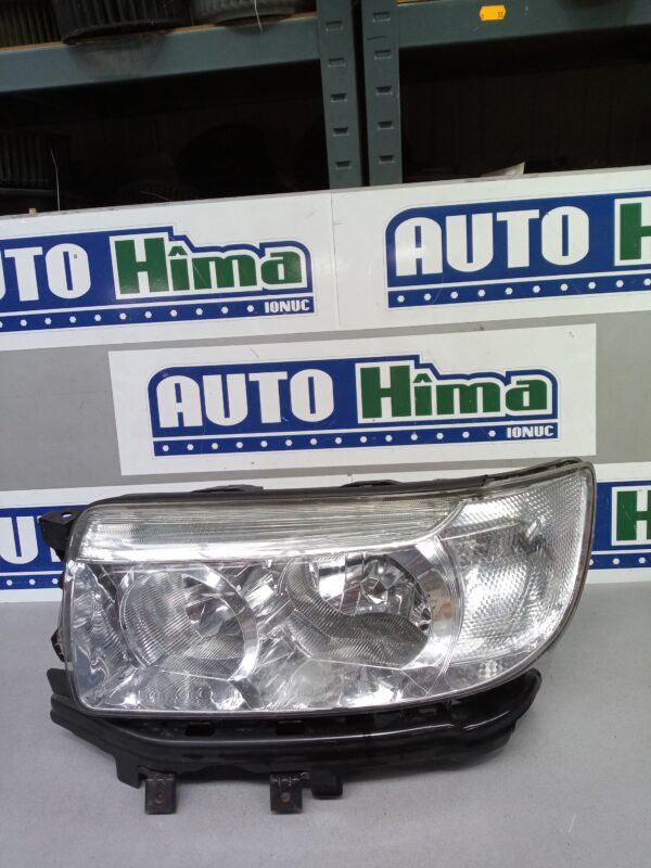 Far stanga fara cod Subaru Forester 2 (SG)  2000-2008
