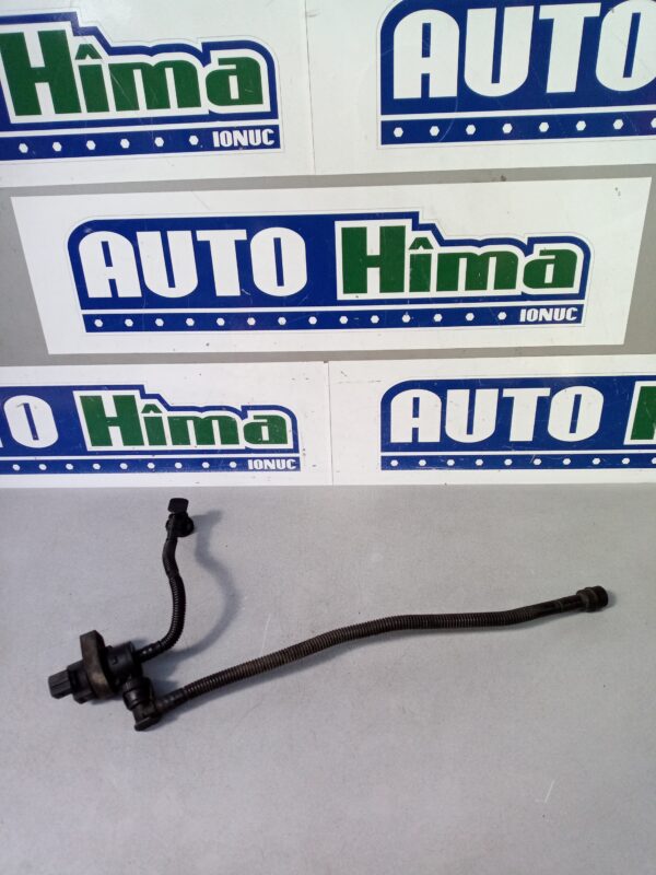 Furtune vacuum cu supapa 7572237 3.0 B BMW Seria 3 E93 Coupe  2004-2013 3.0 B