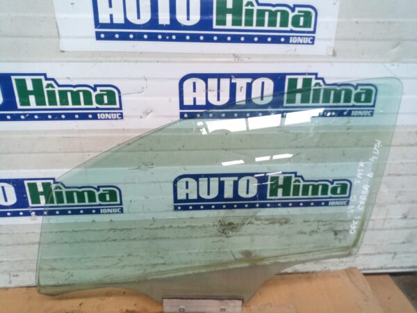 Geam usa fata stanga fara cod ( 4 usi) Opel Corsa D  2006-2014