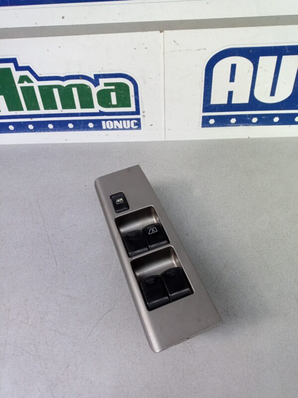 Butoane geamuri sofer 80960-EB370 Nissan Navara D40  2004-2021