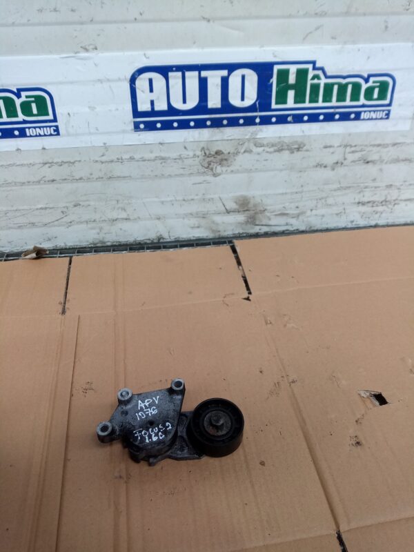 Intinzator curea accesorii motor APV1076 / 1.6TDCI Ford Focus 2  2004-2010
