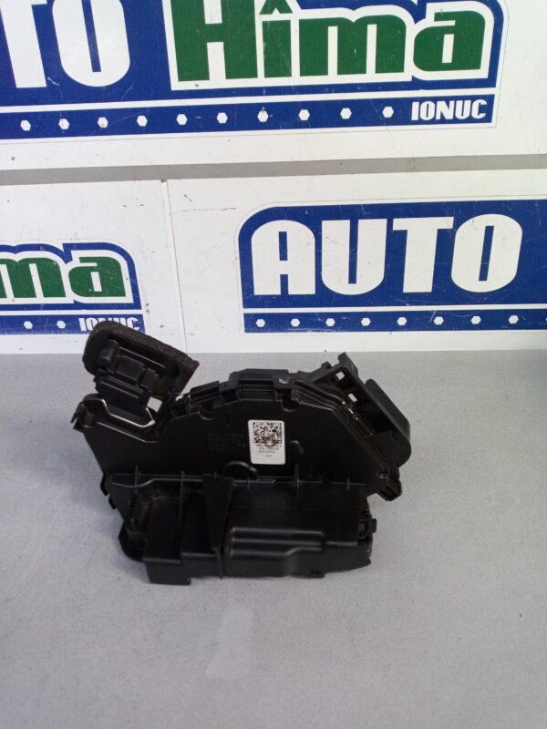 Broasca usa dreapta spate 5NA839016E Volkswagen Tiguan AD / BW  2016-2020