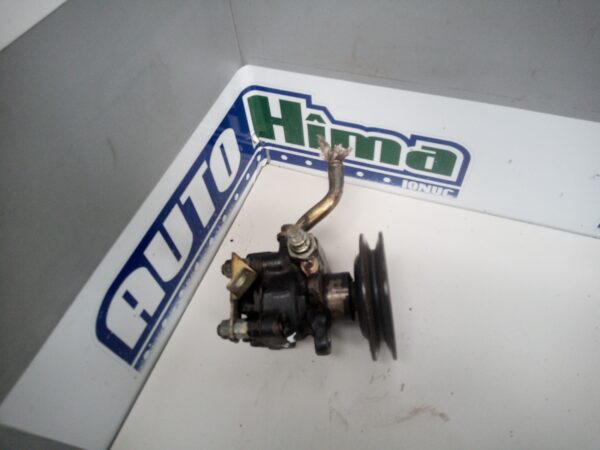 Pompa servodirectie 2.3 B 894450411 Isuzu Trooper MK2  1991-2006