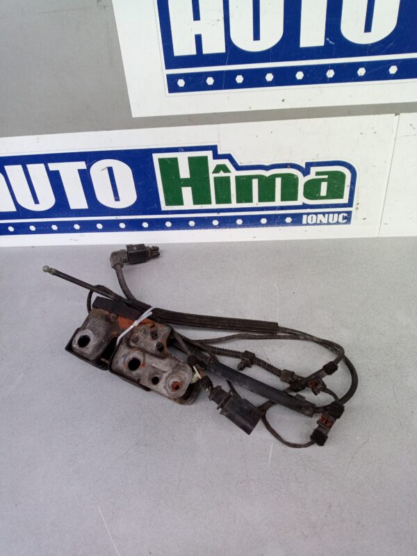 Broasca capota fara cod Volkswagen Passat CC (B7)  2011-2016