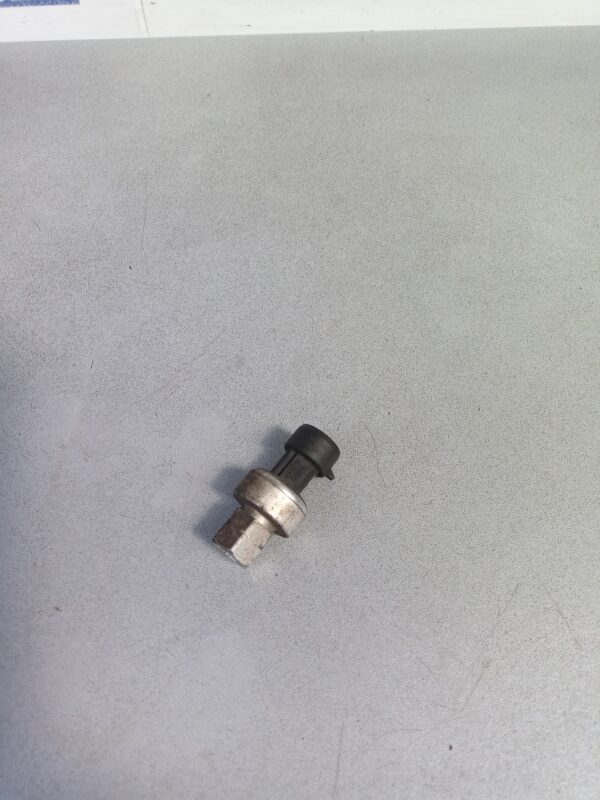 Senzor presiune aer conditionat 13502759 Saab 9-3 (YS3F)  2002-2014