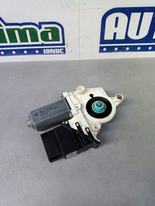 Motoras macara dreapta spate 1K0959704F Volkswagen Golf 5 1K  2003-2010
