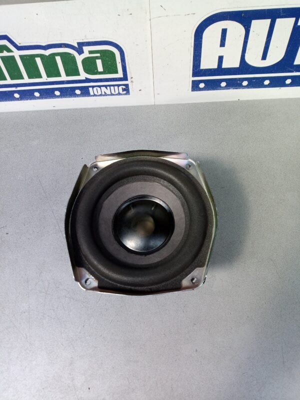 Boxa subwoofer BOSE fara cod Audi Q7 4L  2006-2015
