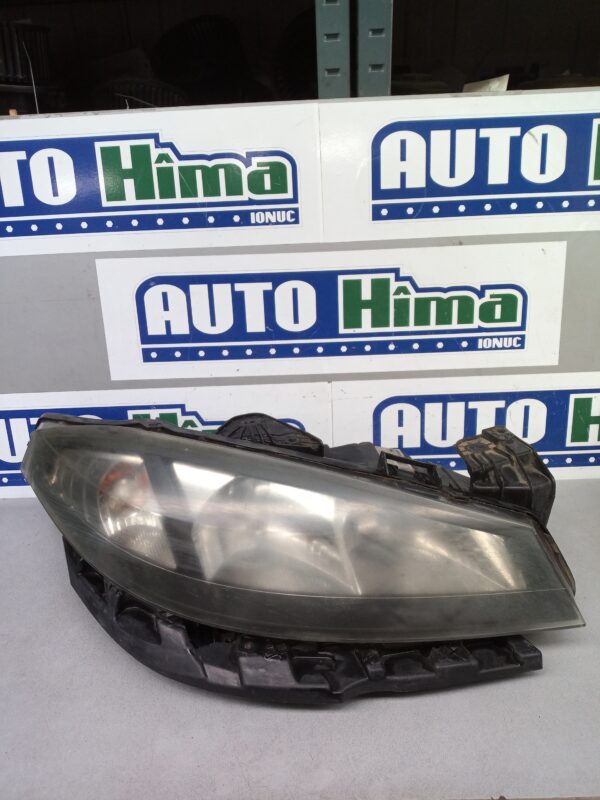 Far dreapta 8200481197 (Facelift) Renault Laguna 2  2001-2007
