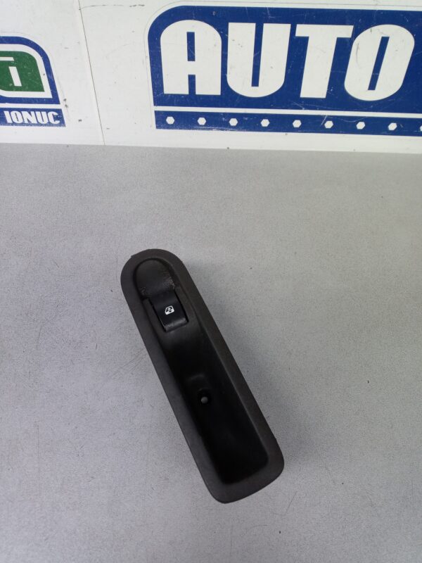 Buton geam stanga spate 156013870 Renault Megane 2  2002-2009