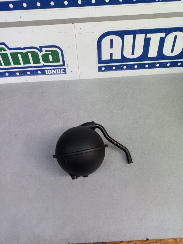 Rezervor vacuum 03L131541A 2.0 TDI Audi