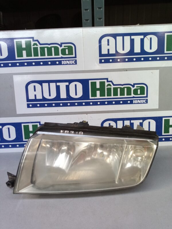 Far stanga fara cod Skoda Fabia 1 6Y  1999-2007