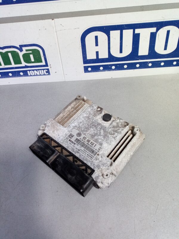 Calculator motor 03C906016D 0261S04392 1.4 TSI Skoda Octavia 2 1Z  2004-2008