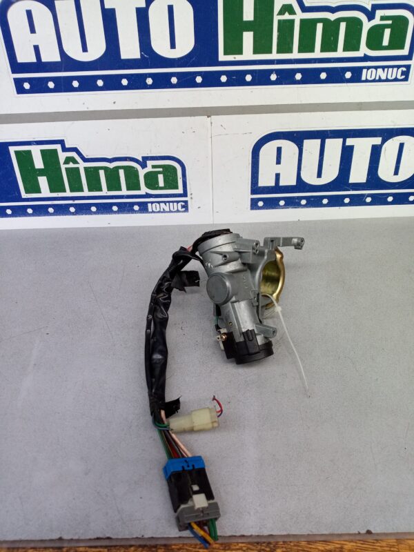 Contact 47361B Kia Carnival II (GQ)  1999-2007