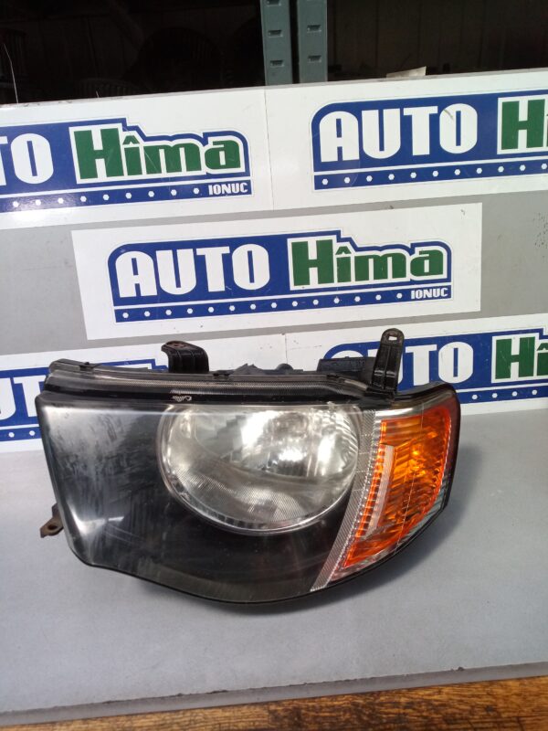 Far stanga MN146191 Mitsubishi L200 / TRITON (KA_T KB_T) 2005-2015