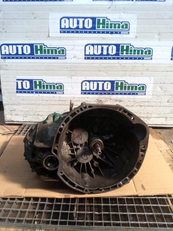 Cutie de viteze manuala (6+1)8201024433 / PF6010 / 2.0DCI Renault Trafic 2  2001-2014 2.0DCI