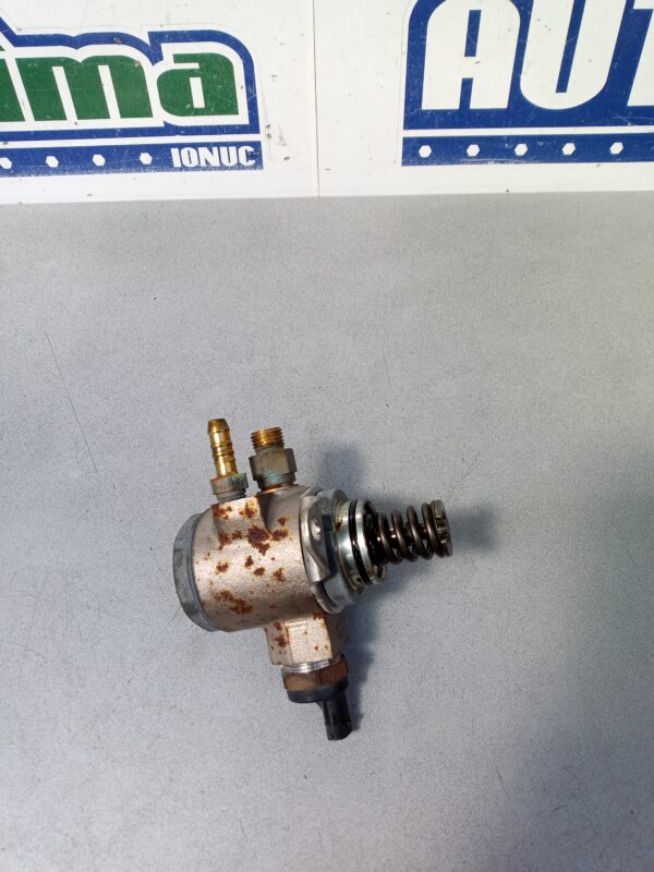 Pompa inalte 03C127026D 1.4 TFSI Audi A3 8P 2003-2012