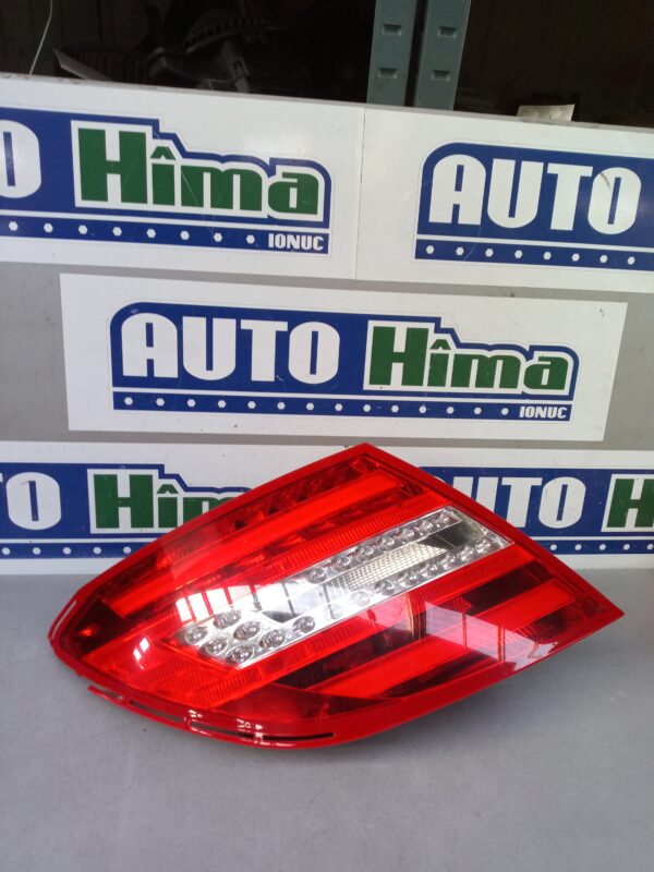 Stop stanga cu LED 2049060403 (Cu defect) Mercedes-Benz C-Class W204 2007-2015