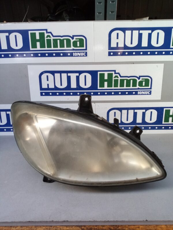 Far dreapta fara cod  Mercedes-Benz Vito/Viano W639  2003-prezent