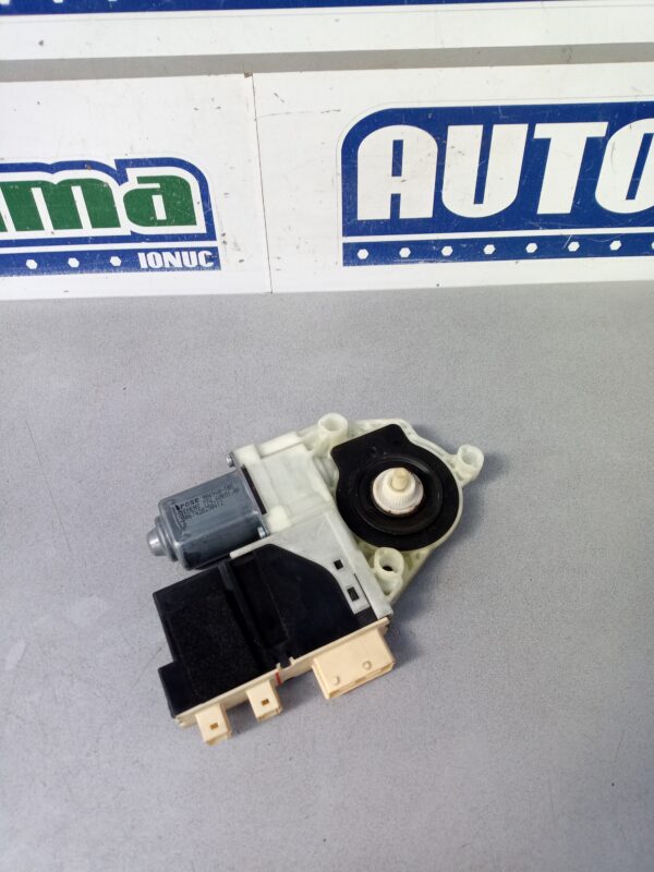 Motoras macara dreapta fata 9681577380 Citroen C4 MK1  2004-2010