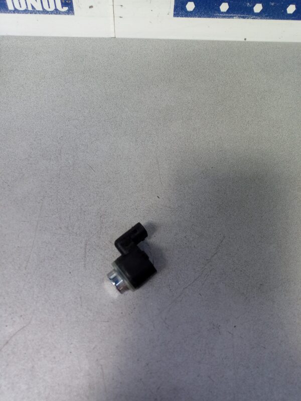 Senzor parcare 3C0919275R Volkswagen PASSAT B6  2005-2011