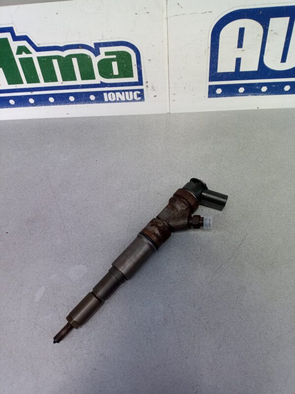 Injector 7794435 0445110209 2.0 D BMW Seria 1 E87  2004-2011 2.0 D
