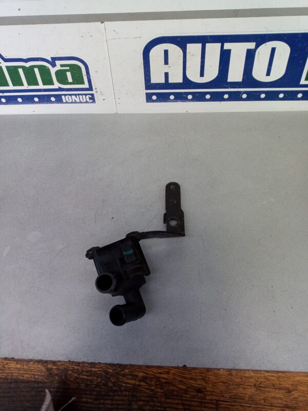 Pompa recirculare apa 5N0965561 Audi A3 8P  2003-2012