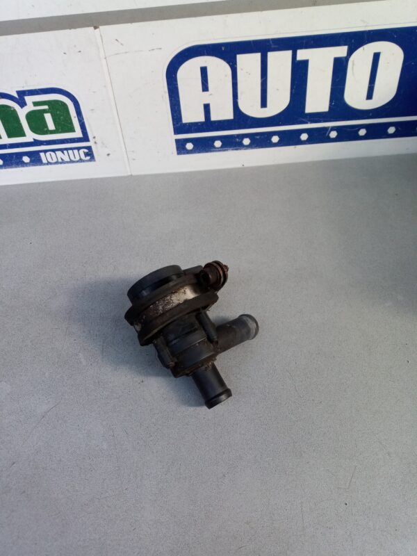 Pompa recirculare apa 7L0965561 Volkswagen Touareg 7L  2002-2010