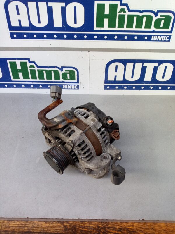 Alternator 27060-26030 2.2 D (Mufa rupta) Toyota Rav4 (XA30)  2005-2013