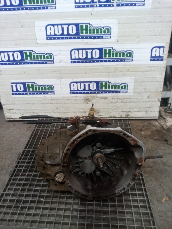 Cutie de viteze manuala 8200546200 / PF6010 / 8200457476 / 2.0DCI(6+1) Renault Trafic 2  2001-2014