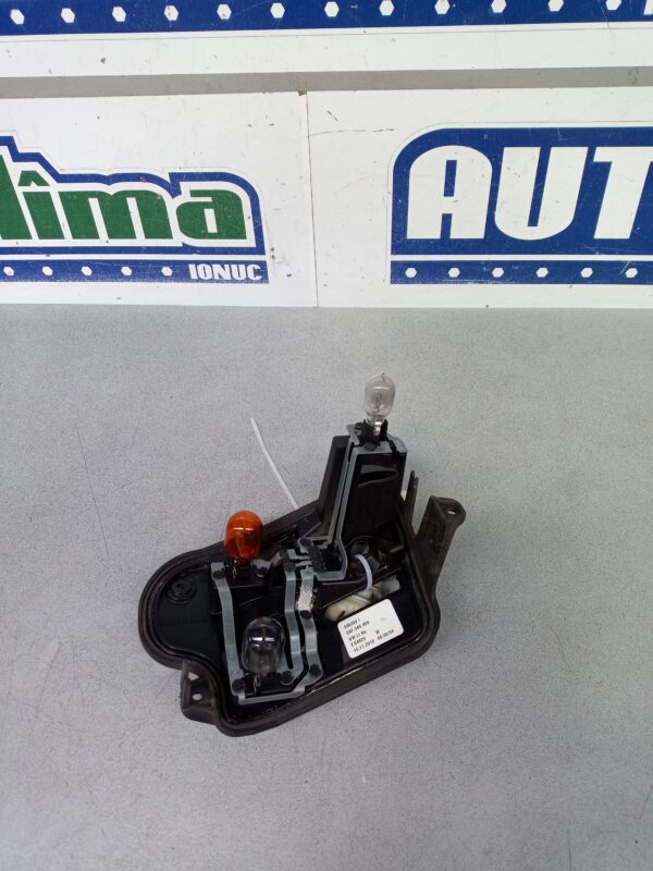Soclu stop dreapta 3AF945958 (Combi) Volkswagen PASSAT B7  2011-2016