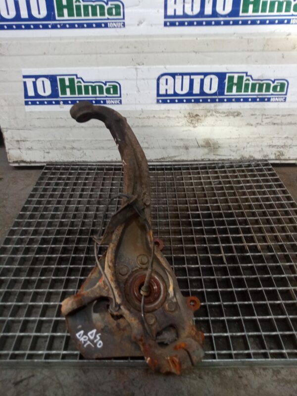 Fuzeta fata dreapta fara cod 2.5DCI Nissan Navara D40 2004-2021 2.5DCI