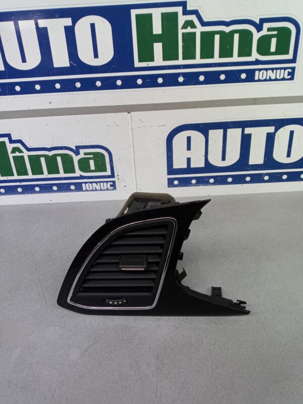 Grila aer bord stanga 5F1820901D Seat Leon 5F  2012-2020