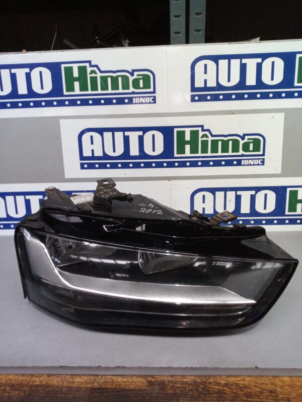 Far dreapta 8K0941004M (Facelift) Audi A4 B8  2008-2016