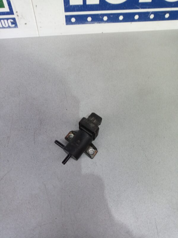 Supapa vacuum 8200762162 1.9 DCI Renault Megane 3  2008-2016
