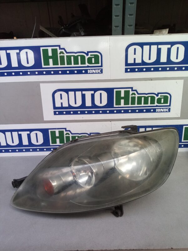 Far stanga 5M1941005D Volkswagen Golf 5 Plus  2004-2014