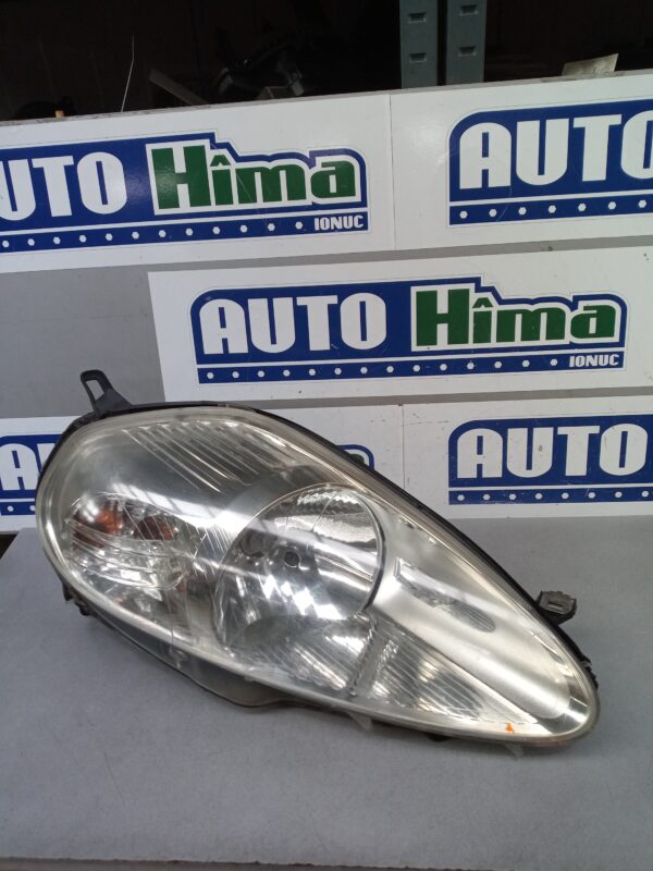 Far dreapta fara cod FIAT Grande Punto  2005-2012