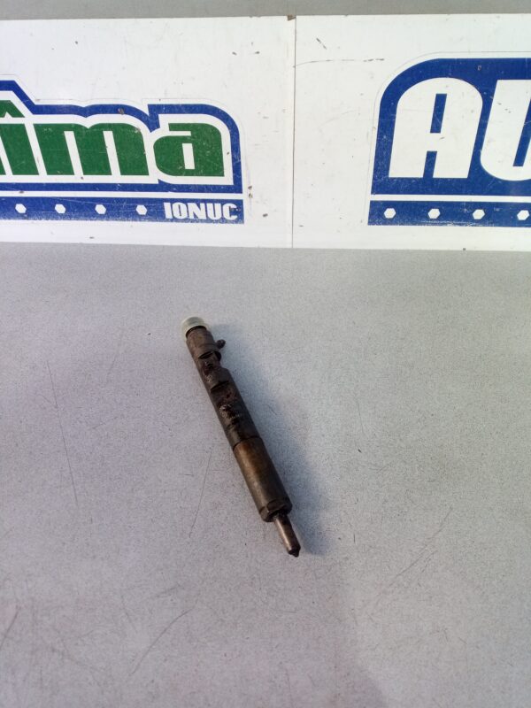 Injector 8200365186 8200049873 EJBR01801A 1.5 DCI Dacia Duster I  2010-2017