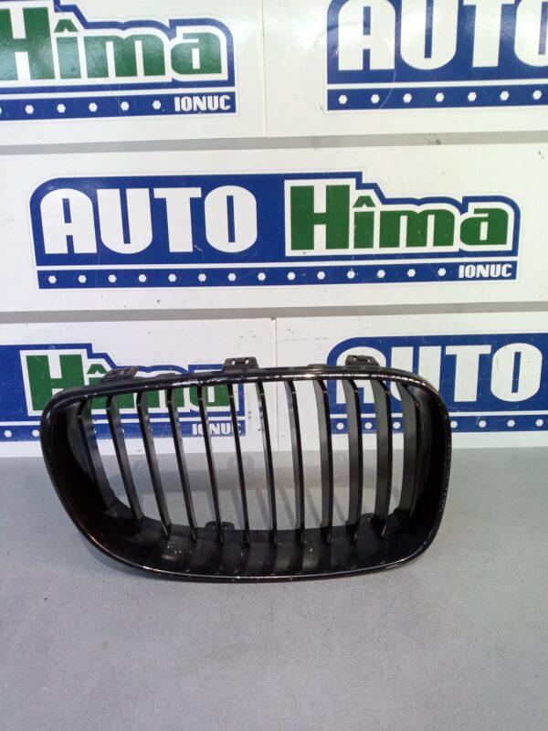 Grila radiator dreapta 51.13-7179656 BMW Seria 1 E87  2004-2011