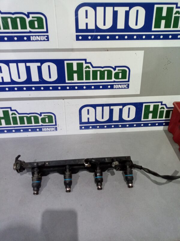 Rampa injectoare cu injectoare 1734355 1731357 1.6 B BMW Seria 3  E36  1990-2000 1.6 B