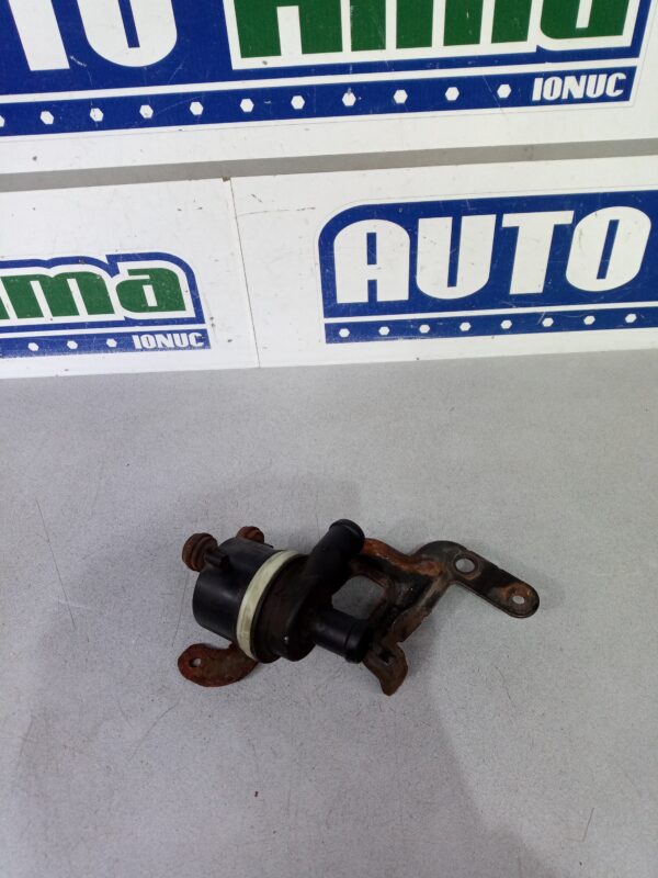 Pompa recirculare apa 6R0965561A Volkswagen Polo 6R  2010-2015