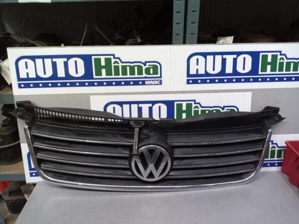 Grila radiator 3B0853651H Volkswagen PASSAT B5.5  2000-2005