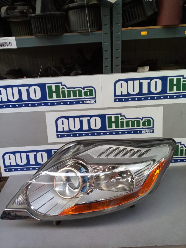 Far stanga cu xenon 8V41-13006-BE Ford Kuga I (C934) 2008-2012